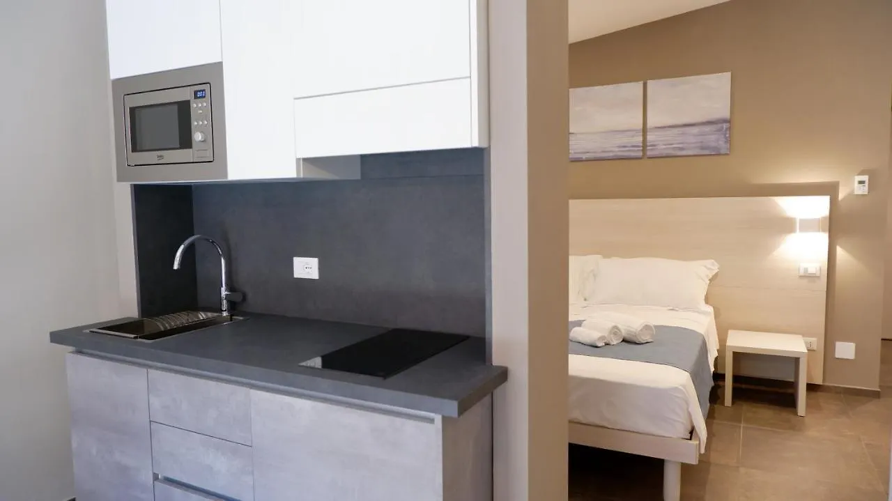 Pianomare Riviera Apartments And Rooms Imperia