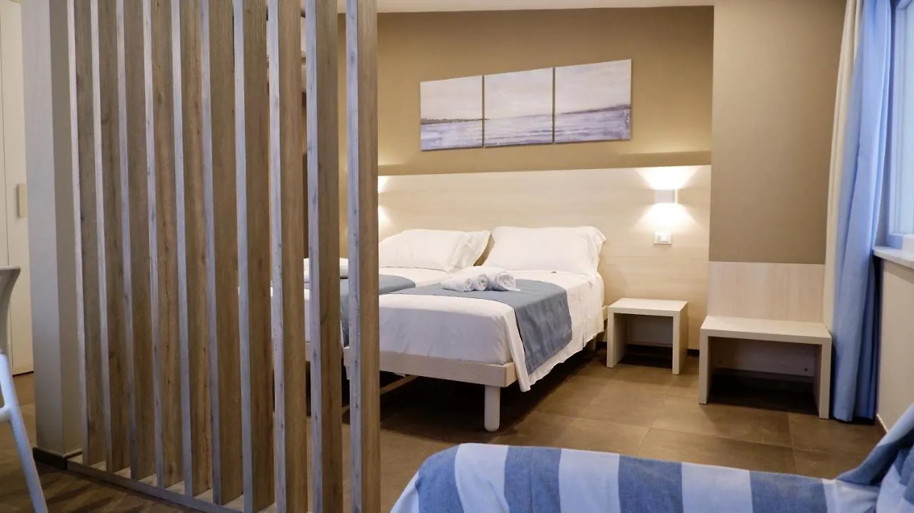 Aparthotel Pianomare Riviera Apartments And Rooms Imperia