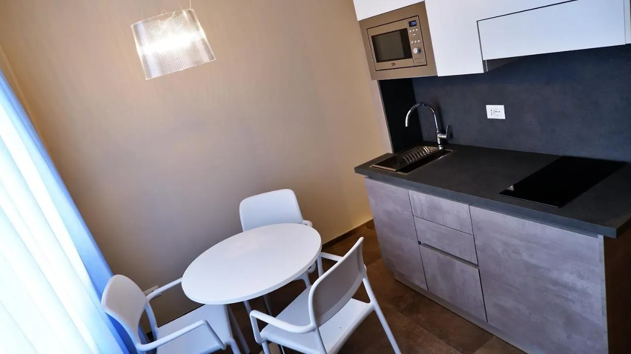 Pianomare Riviera Apartments And Rooms Imperia Aparthotel