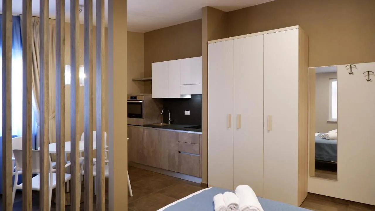Pianomare Riviera Apartments And Rooms Imperia