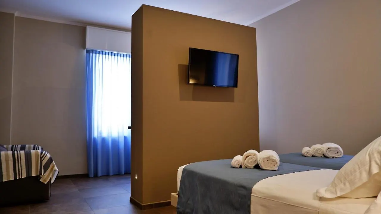 Pianomare Riviera Apartments And Rooms Imperia