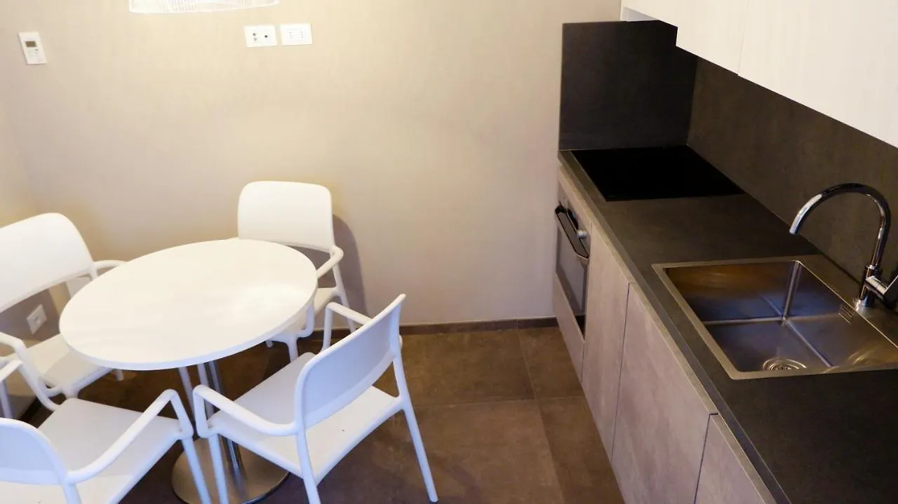 Pianomare Riviera Apartments And Rooms Imperia Italy